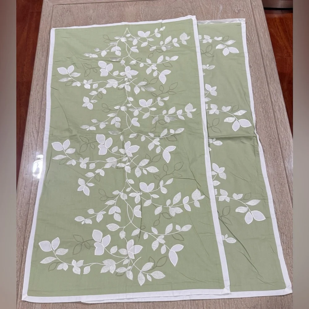 Green Leaf Patterned Pillow Covers